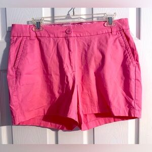 Crown & Ivy Pink Chino Shorts
Size: 12P Petite